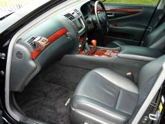 滋賀県中古車　レクサス LS LS600h Ｉパッケージ