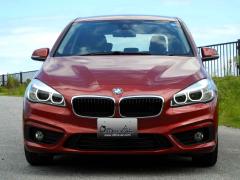 滋賀県中古車　BMW 2シリーズ 218i アクティブツアラー　