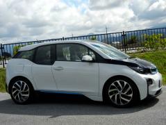 滋賀県中古車　BMW i3 ベースグレード