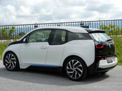 滋賀県中古車　BMW i3 ベースグレード