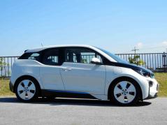 滋賀県中古車　BMW i3 レンジエクステンダー装着車