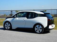 滋賀県中古車　BMW i3 レンジエクステンダー装着車
