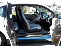 滋賀県中古車　BMW i3 レンジエクステンダー装着車