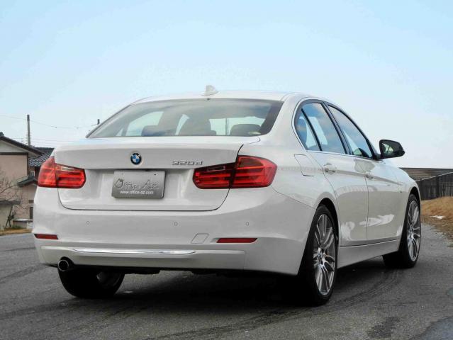 滋賀県中古車　BMW 3シリーズ 320d ラグジュアリー