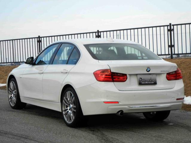 滋賀県中古車　BMW 3シリーズ 320d ラグジュアリー