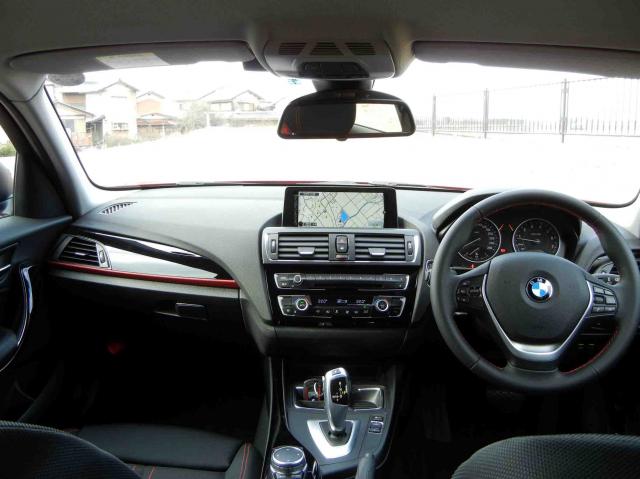 滋賀県中古車　BMW 1シリーズ 118i スポーツ