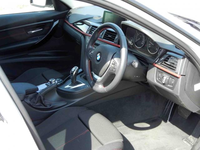 滋賀県中古車　BMW 3シリーズ 320d　スポーツ