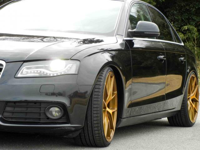 滋賀県中古車　アウディ A4 １．８ＴＦＳＩ