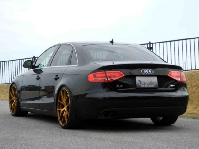 滋賀県中古車　アウディ A4 １．８ＴＦＳＩ