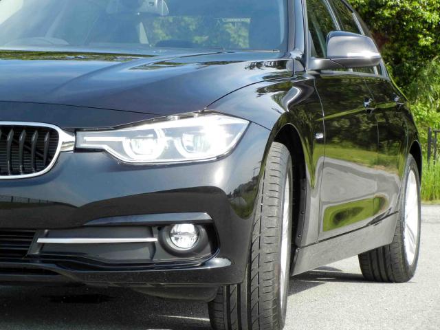 滋賀県中古車　BMW 3シリーズ 320d スポーツ