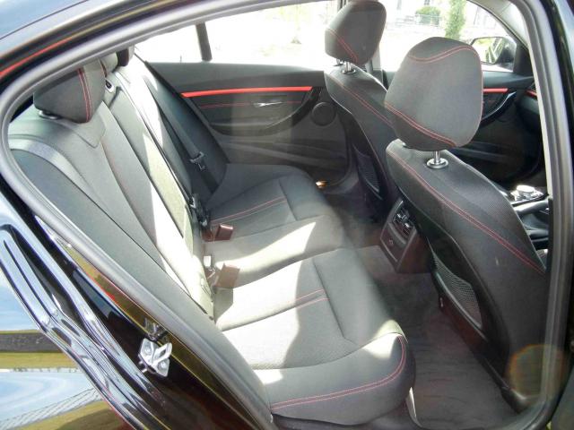 滋賀県中古車　BMW 3シリーズ 320d スポーツ