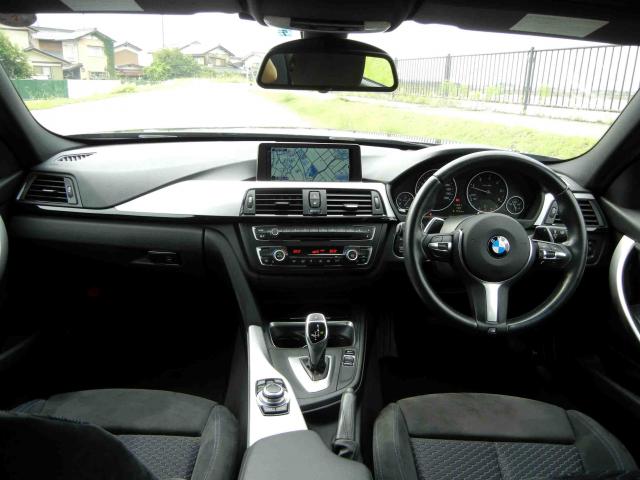 滋賀県中古車　BMW 3シリーズ 320d　ブルーパフォーマンスMスポーツ
