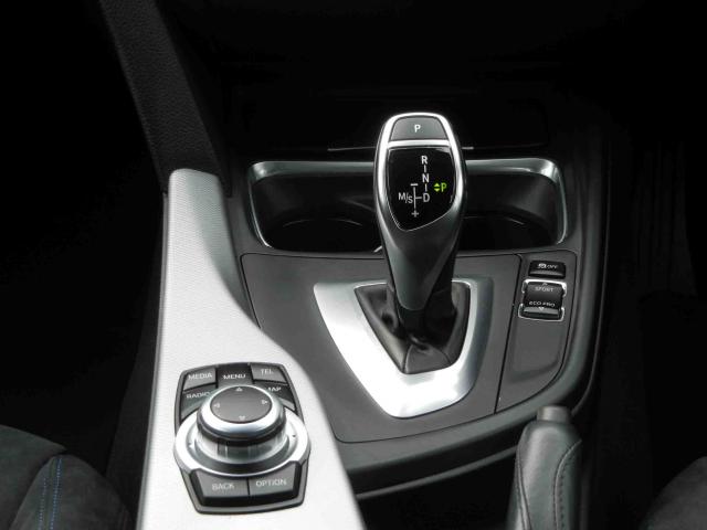 滋賀県中古車　BMW 3シリーズ 320d　ブルーパフォーマンスMスポーツ