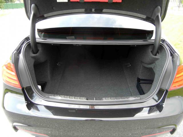 滋賀県中古車　BMW 3シリーズ 320d Ｍスポーツ
