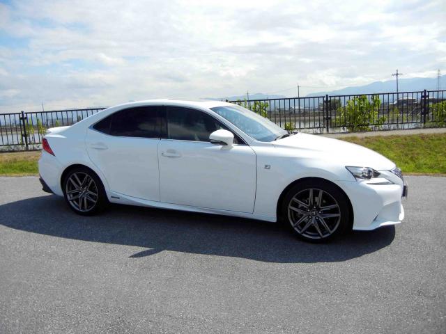 滋賀県中古車　レクサス IS IS300h Fスポーツ