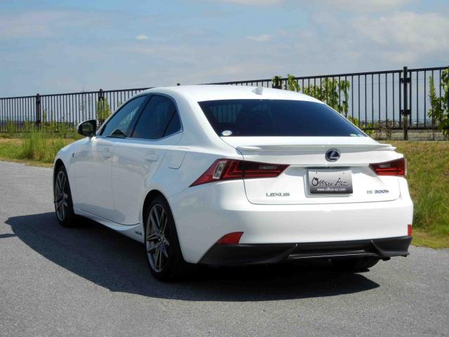 滋賀県中古車　レクサス IS IS300h Fスポーツ