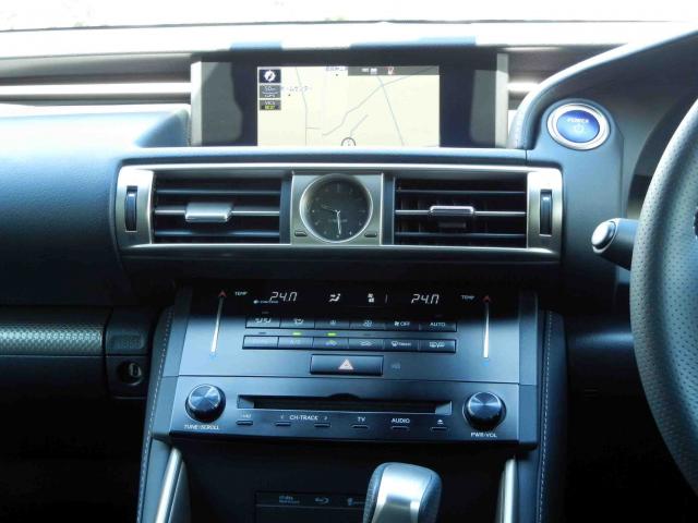 滋賀県中古車　レクサス IS IS300h Fスポーツ