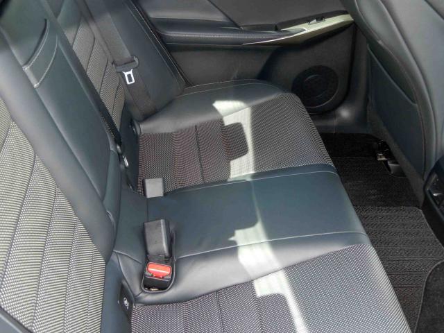 滋賀県中古車　レクサス IS IS300h Fスポーツ