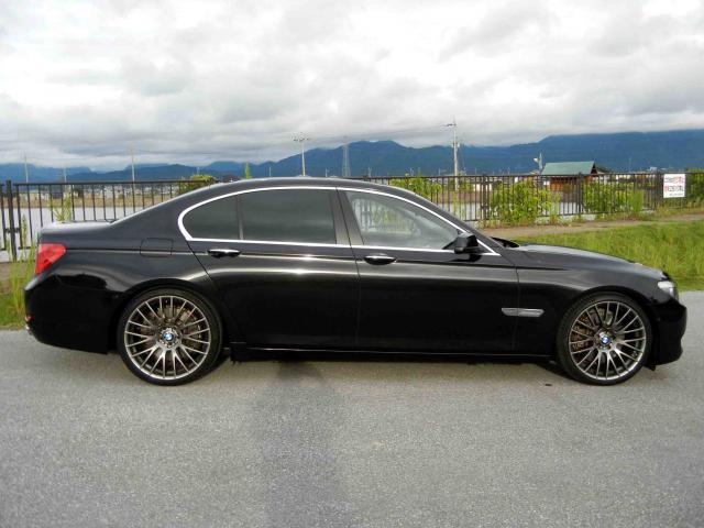 滋賀県中古車　BMW 7シリーズ 750i コンフォートパッケージ