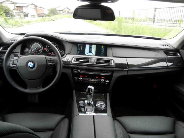 滋賀県中古車　BMW 7シリーズ 750i コンフォートパッケージ