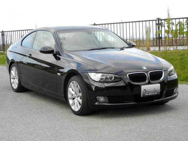 滋賀県中古車　BMW 3シリーズ クーペ 320i ハイラインパッケージ