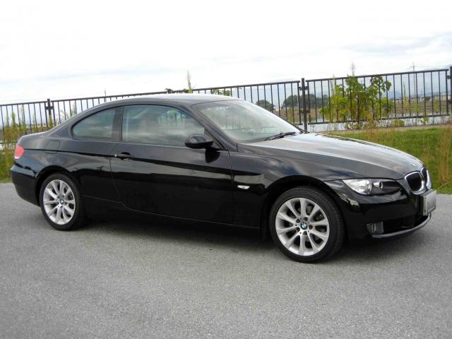 滋賀県中古車　BMW 3シリーズ クーペ 320i ハイラインパッケージ