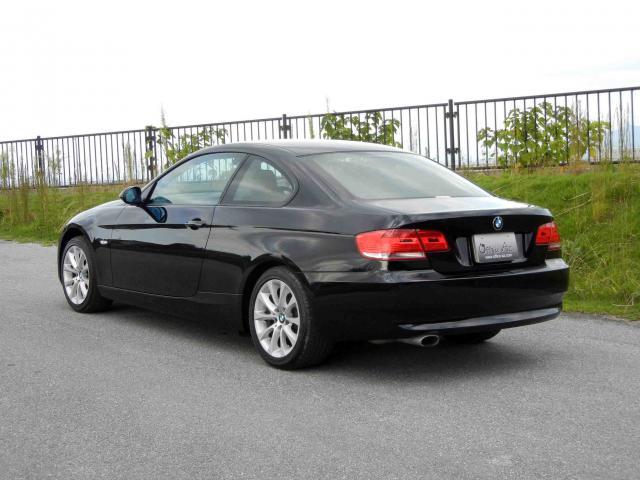 滋賀県中古車　BMW 3シリーズ クーペ 320i ハイラインパッケージ