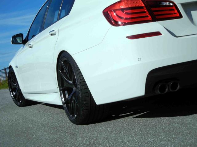滋賀県中古車　BMW 5シリーズ 528i Mスポーツパッケージ
