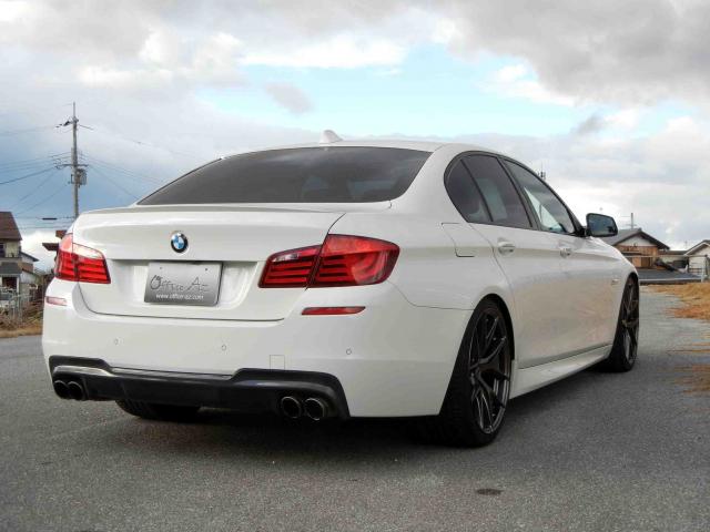 滋賀県中古車　BMW 5シリーズ 523i Mスポーツパッケージ
