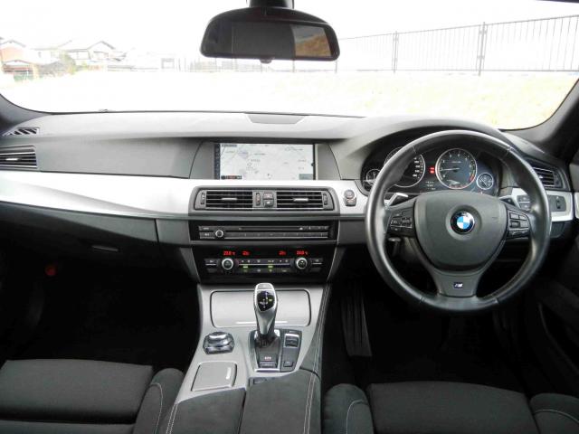 滋賀県中古車　BMW 5シリーズ 523i Mスポーツパッケージ
