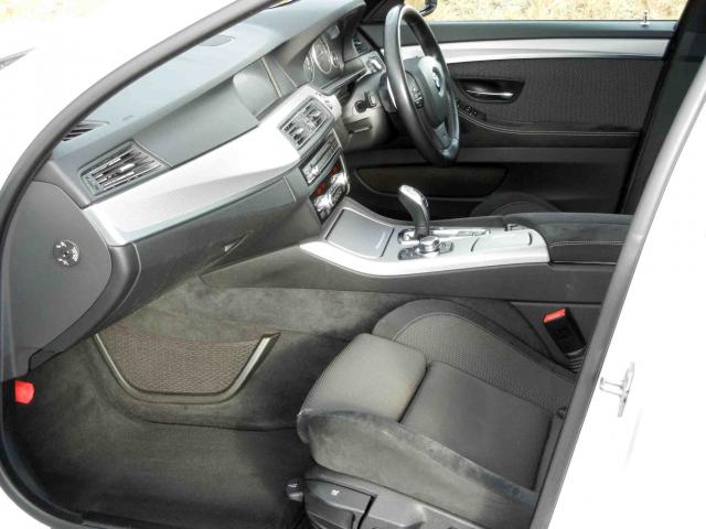 滋賀県中古車　BMW 5シリーズ 523i Mスポーツパッケージ