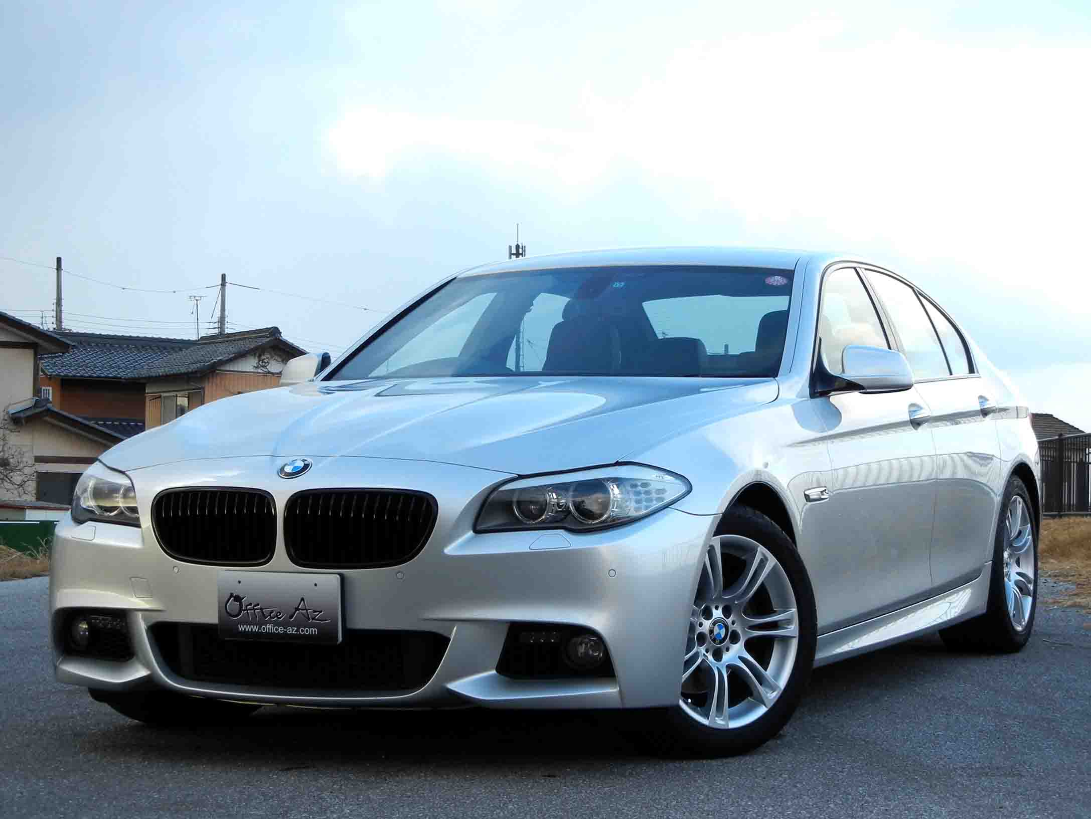 滋賀県中古車　BMW 5シリーズ 528i Mスポーツパッケージ