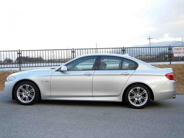 滋賀県中古車　BMW 5シリーズ 528i Mスポーツパッケージ