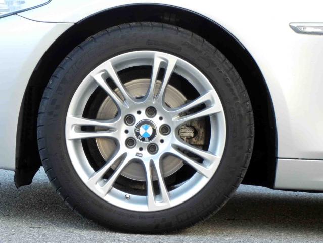 滋賀県中古車　BMW 5シリーズ 528i Mスポーツパッケージ