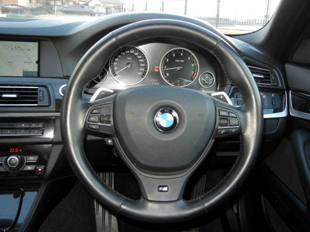 滋賀県中古車　BMW 5シリーズ 528i Mスポーツパッケージ