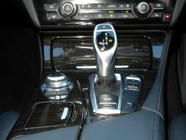 滋賀県中古車　BMW 5シリーズ 528i Mスポーツパッケージ