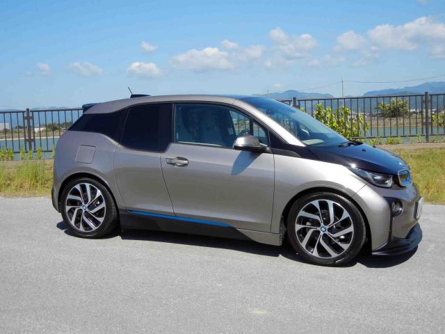 滋賀県中古車　BMW i3 ベースグレード