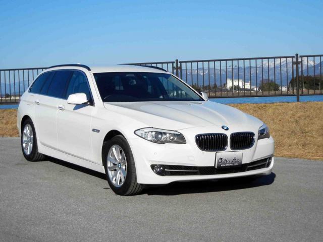滋賀県中古車　BMW 5シリーズ　ツーリング 523i ハイラインパッケージ