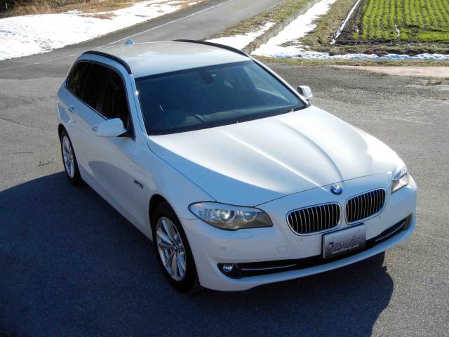 滋賀県中古車　BMW 5シリーズ　ツーリング 523i ハイラインパッケージ