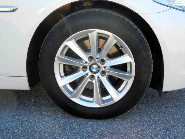 滋賀県中古車　BMW 5シリーズ　ツーリング 523i ハイラインパッケージ