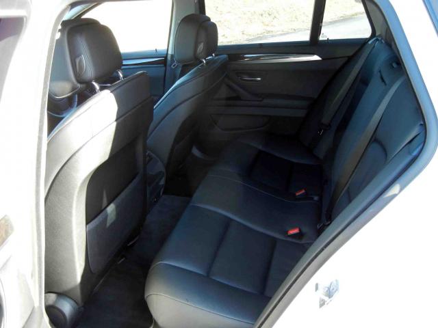 滋賀県中古車　BMW 5シリーズ　ツーリング 523i ハイラインパッケージ