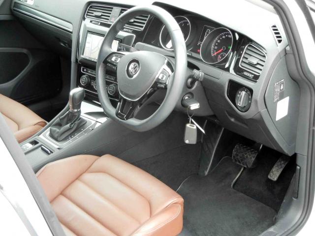 滋賀県中古車　フォルクスワーゲン ゴルフ TSI　ハイライン Rルック
