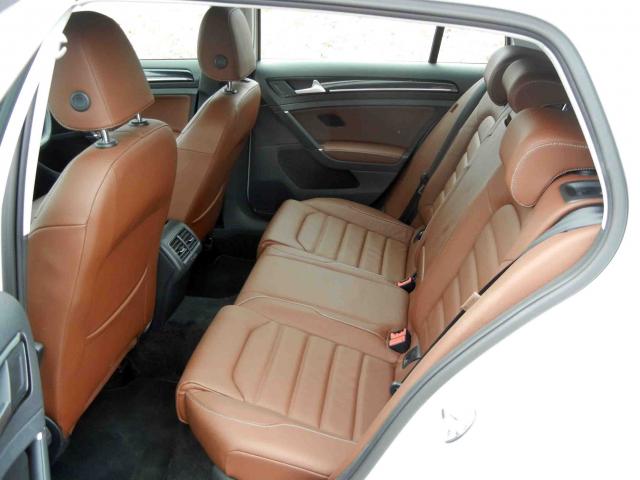 滋賀県中古車　フォルクスワーゲン ゴルフ TSI　ハイライン Rルック