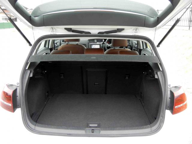 滋賀県中古車　フォルクスワーゲン ゴルフ TSI　ハイライン Rルック