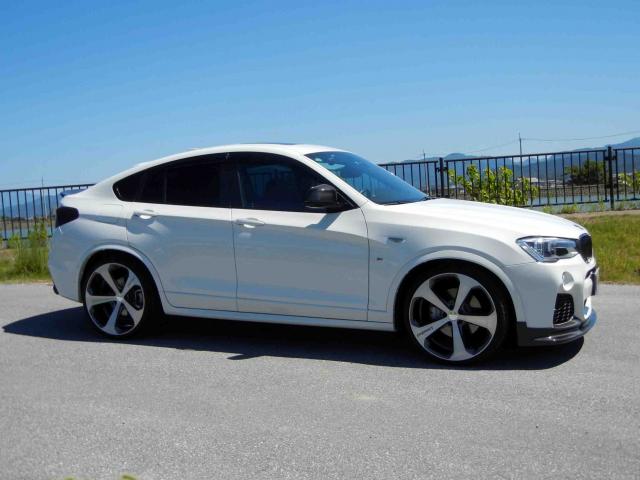 滋賀県中古車　BMW X4 M40i
