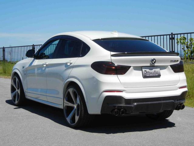 滋賀県中古車　BMW X4 M40i