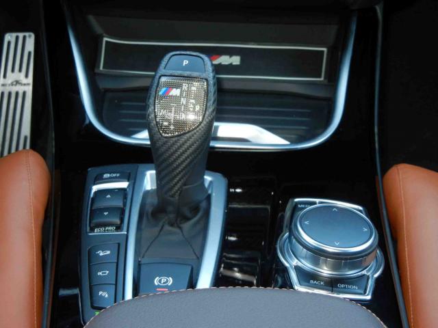 滋賀県中古車　BMW X4 M40i