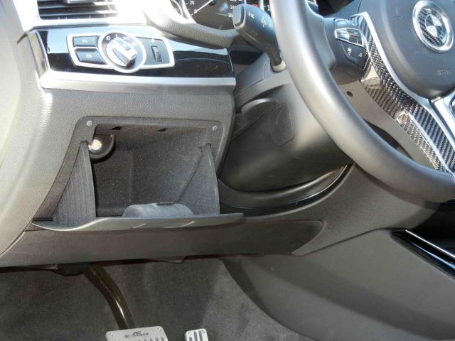 滋賀県中古車　BMW X4 M40i