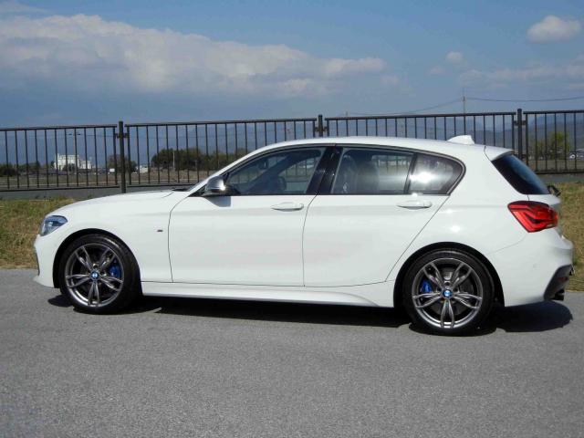 滋賀県中古車　BMW 1シリーズ M140i
