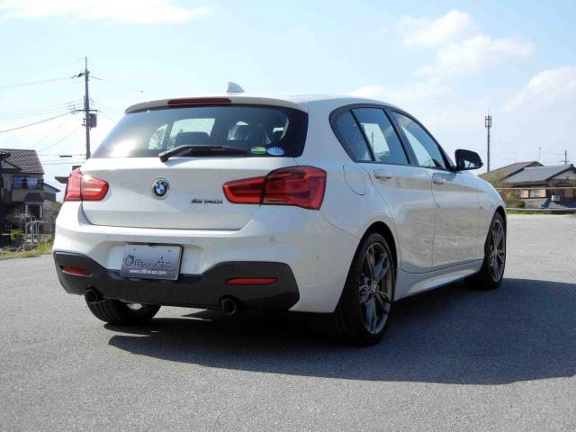 滋賀県中古車　BMW 1シリーズ M140i